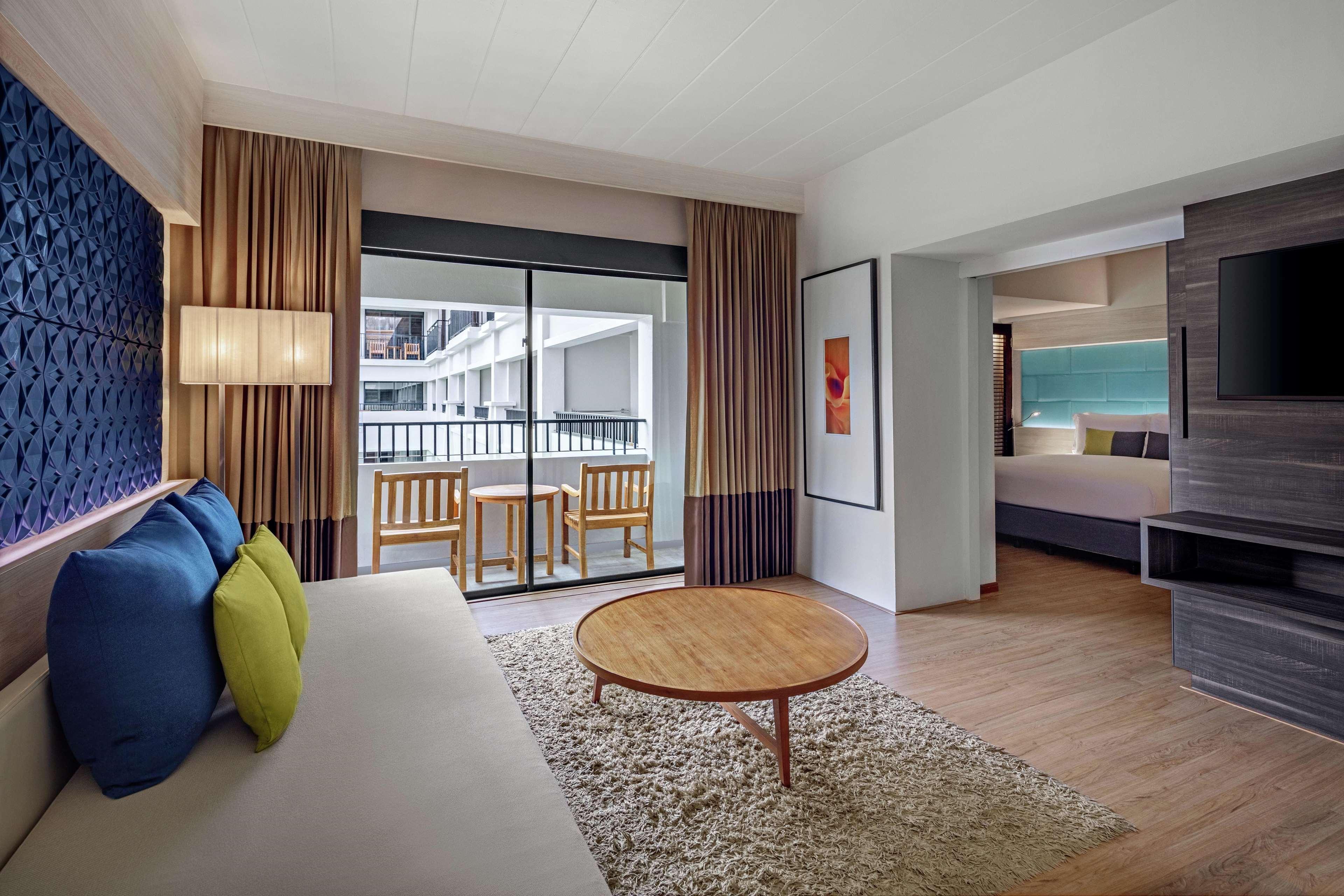 Doubletree By Hilton Phuket Banthai Resort Patong Exterior photo