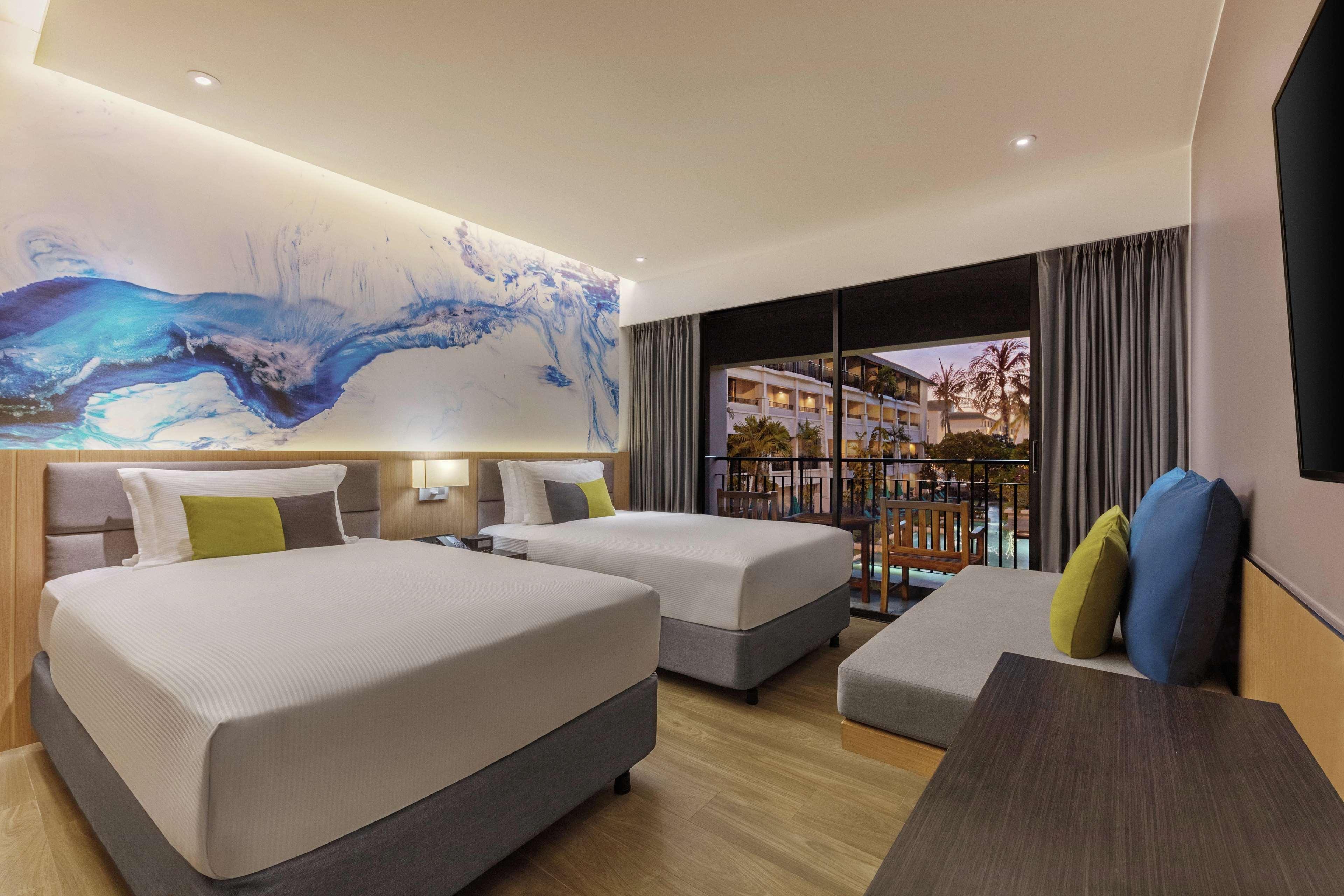 Doubletree By Hilton Phuket Banthai Resort Patong Exterior photo