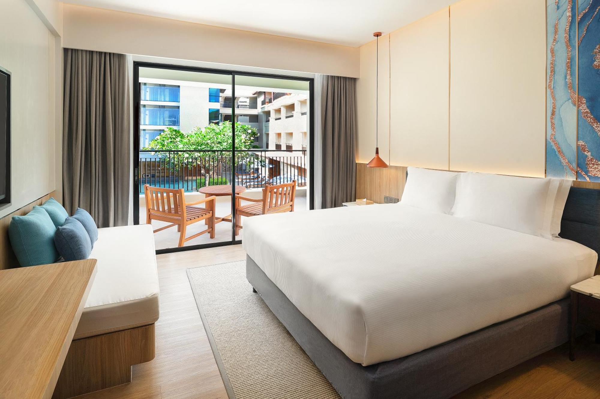 Doubletree By Hilton Phuket Banthai Resort Patong Exterior photo