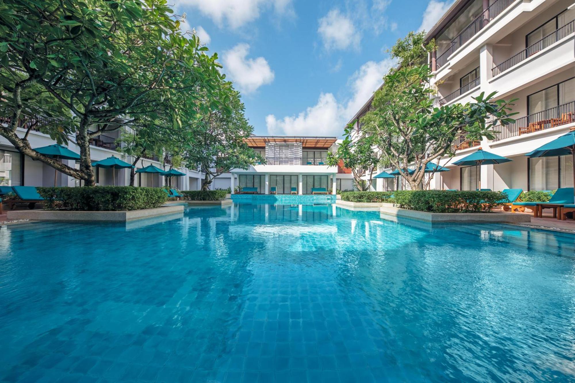 Doubletree By Hilton Phuket Banthai Resort Patong Exterior photo