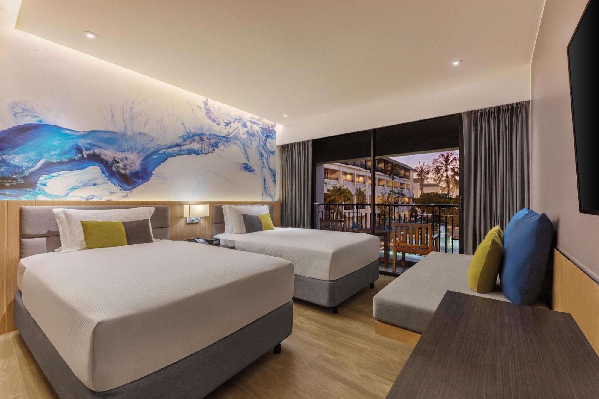 Doubletree By Hilton Phuket Banthai Resort Patong Exterior photo