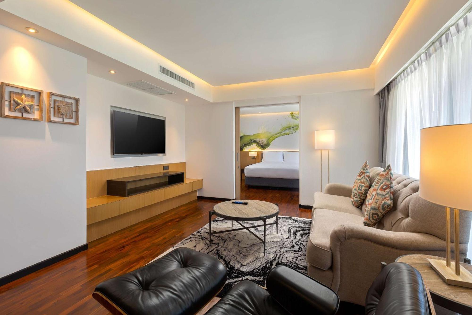 Doubletree By Hilton Phuket Banthai Resort Patong Exterior photo