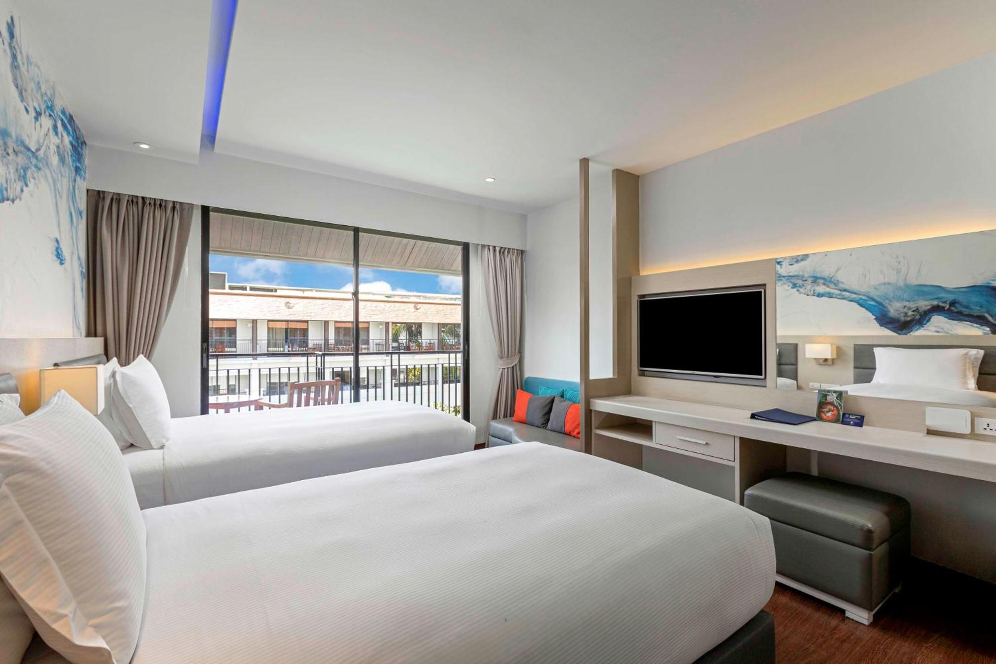 Doubletree By Hilton Phuket Banthai Resort Patong Exterior photo