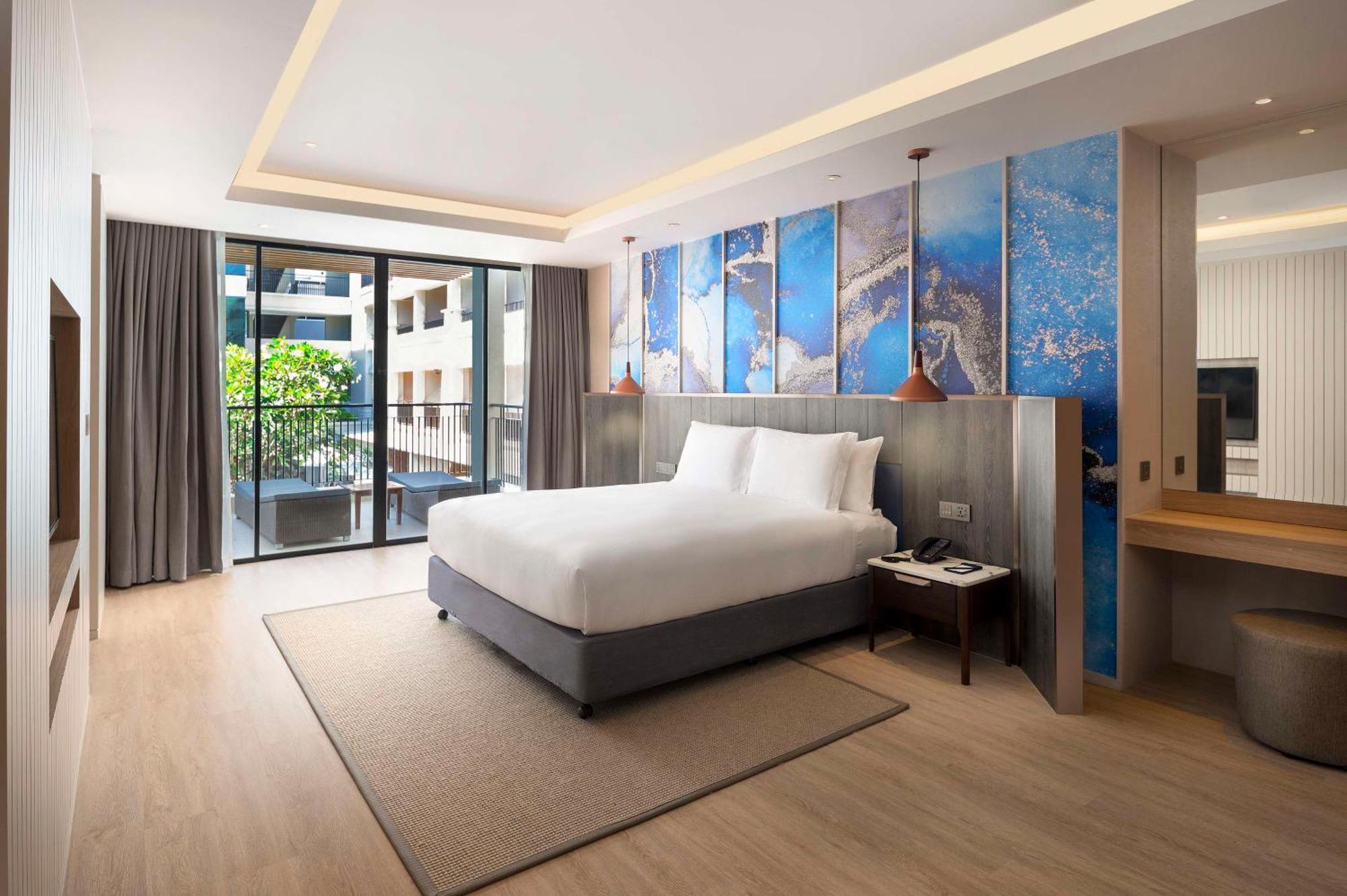 Doubletree By Hilton Phuket Banthai Resort Patong Exterior photo