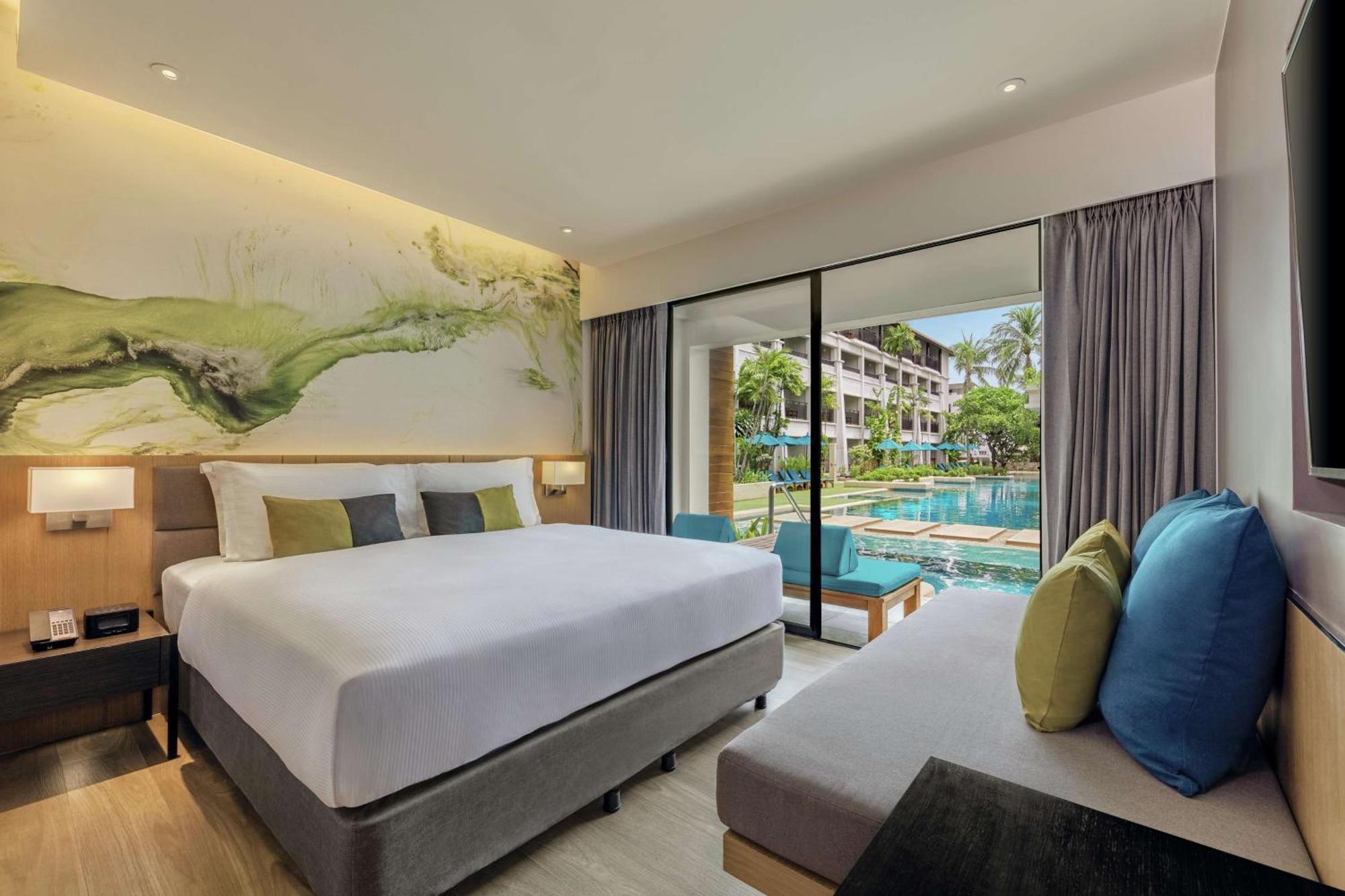 Doubletree By Hilton Phuket Banthai Resort Patong Exterior photo