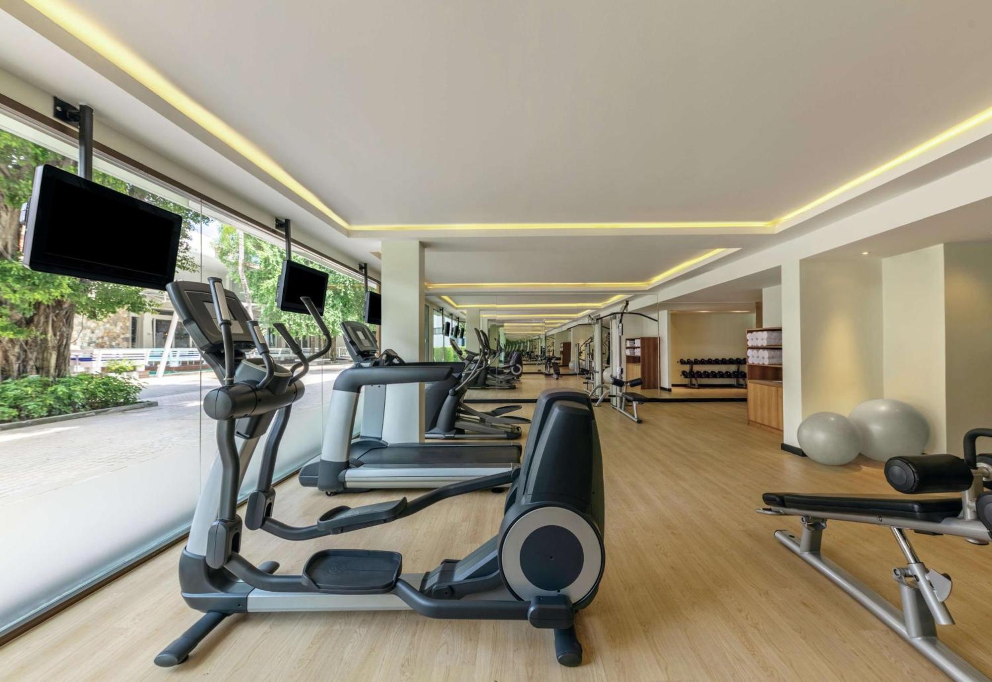 Doubletree By Hilton Phuket Banthai Resort Patong Exterior photo